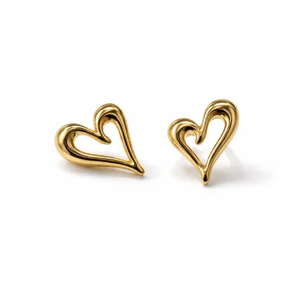 Gold_Plated_Hollow_Heart_Stud_Earrings_For_Women
